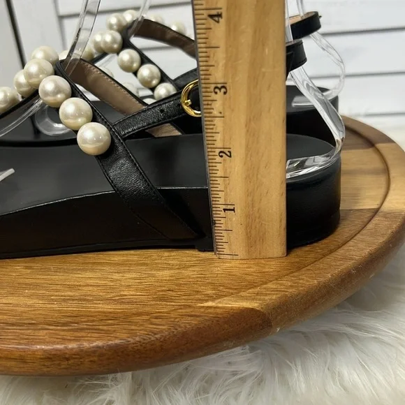 STUART WEITZMAN l Goldie Pearly Leather Flat Strap Sandal Black Leather Size 7 - Picture 8 of 15